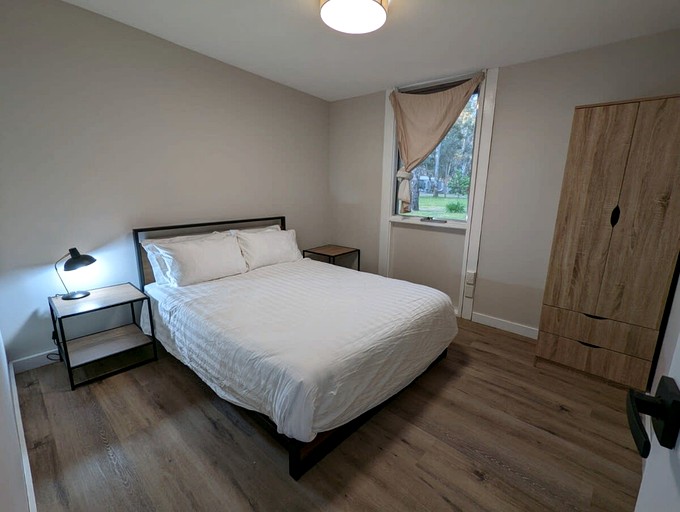 Cabins (Australia, Dadswells Bridge, Victoria)