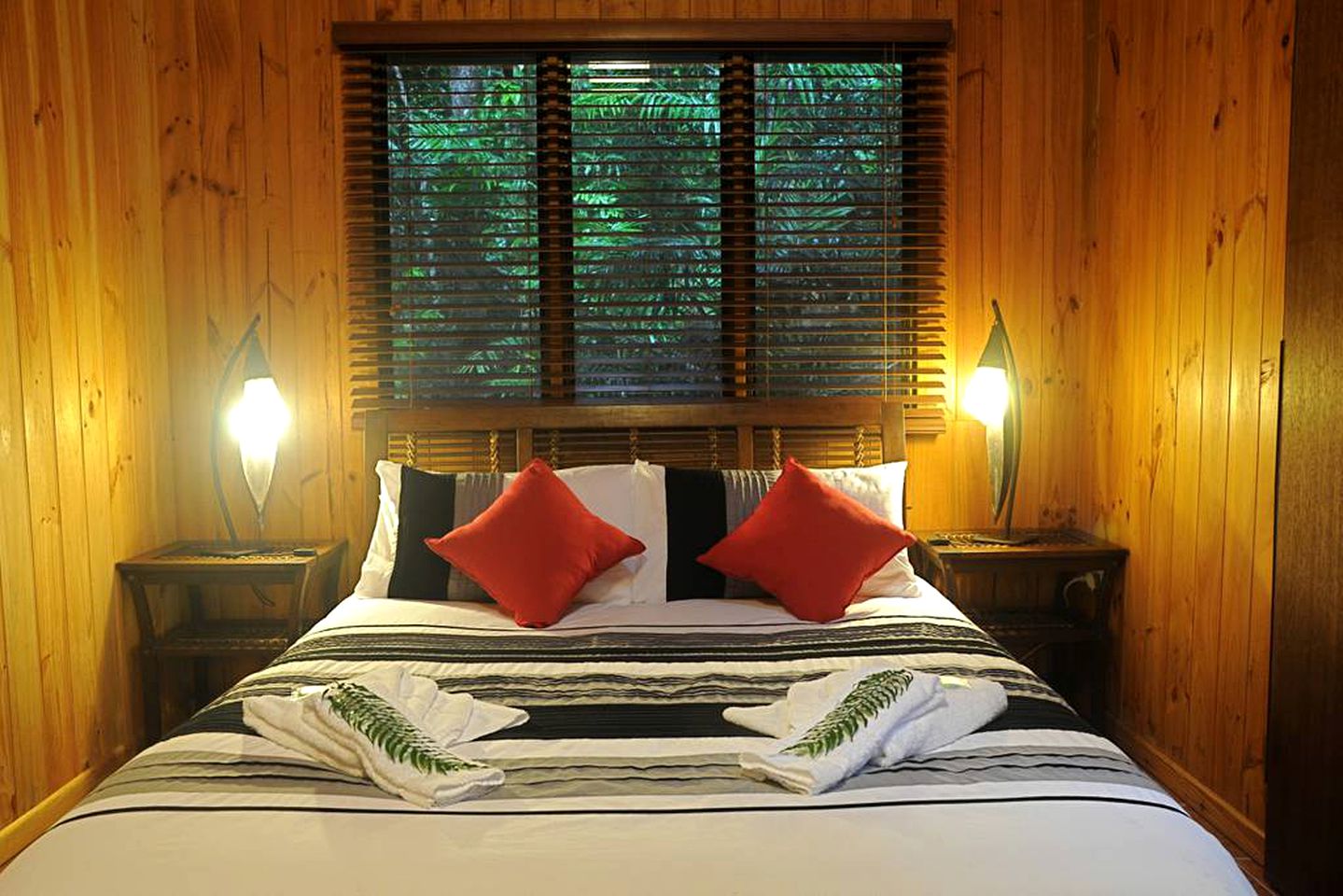 Romantic Cabin Rental near the Daintree Rainforest in Queensland
