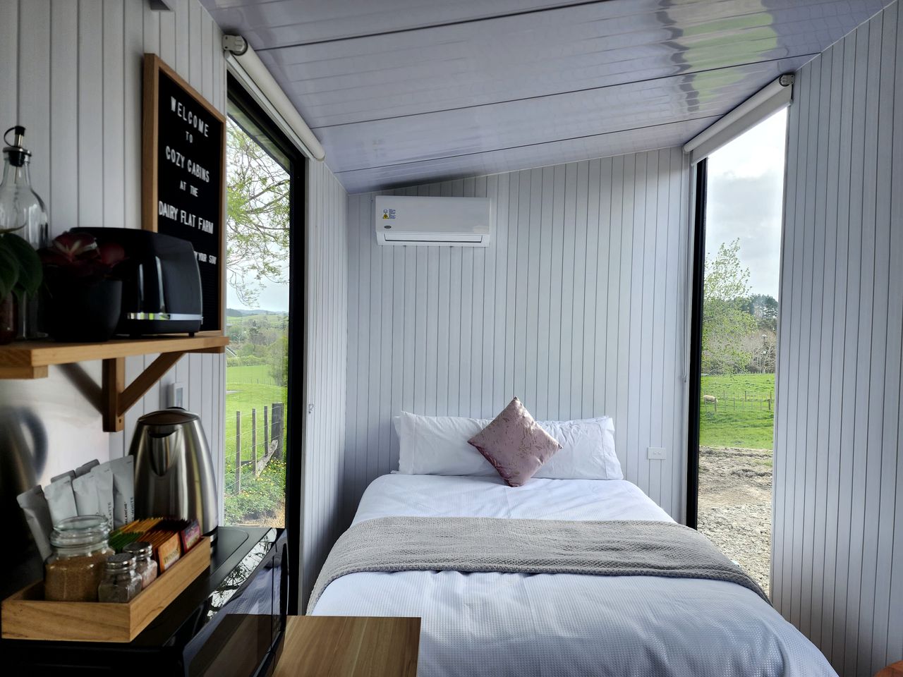 Rustic Tiny House with Outstanding Farmlands Views and Wildlife in North Island, New Zealand