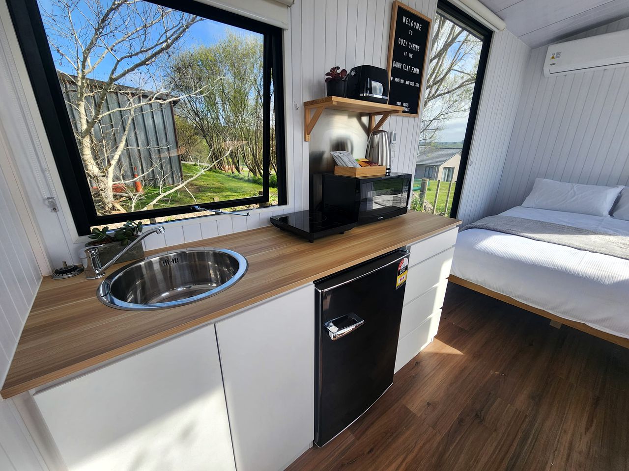 Rustic Tiny House with Outstanding Farmlands Views and Wildlife in North Island, New Zealand