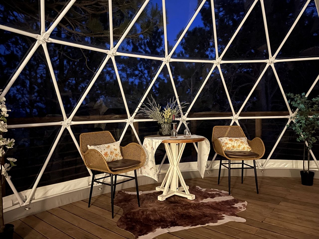 Stunning Secluded Dome with Gorgeous Forest Sights in Hermosa, South Dakota