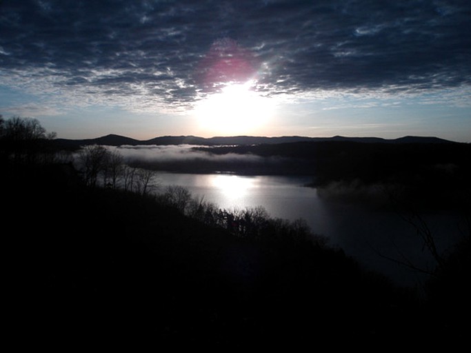 Cabins (Byrdstown, Tennessee, United States)