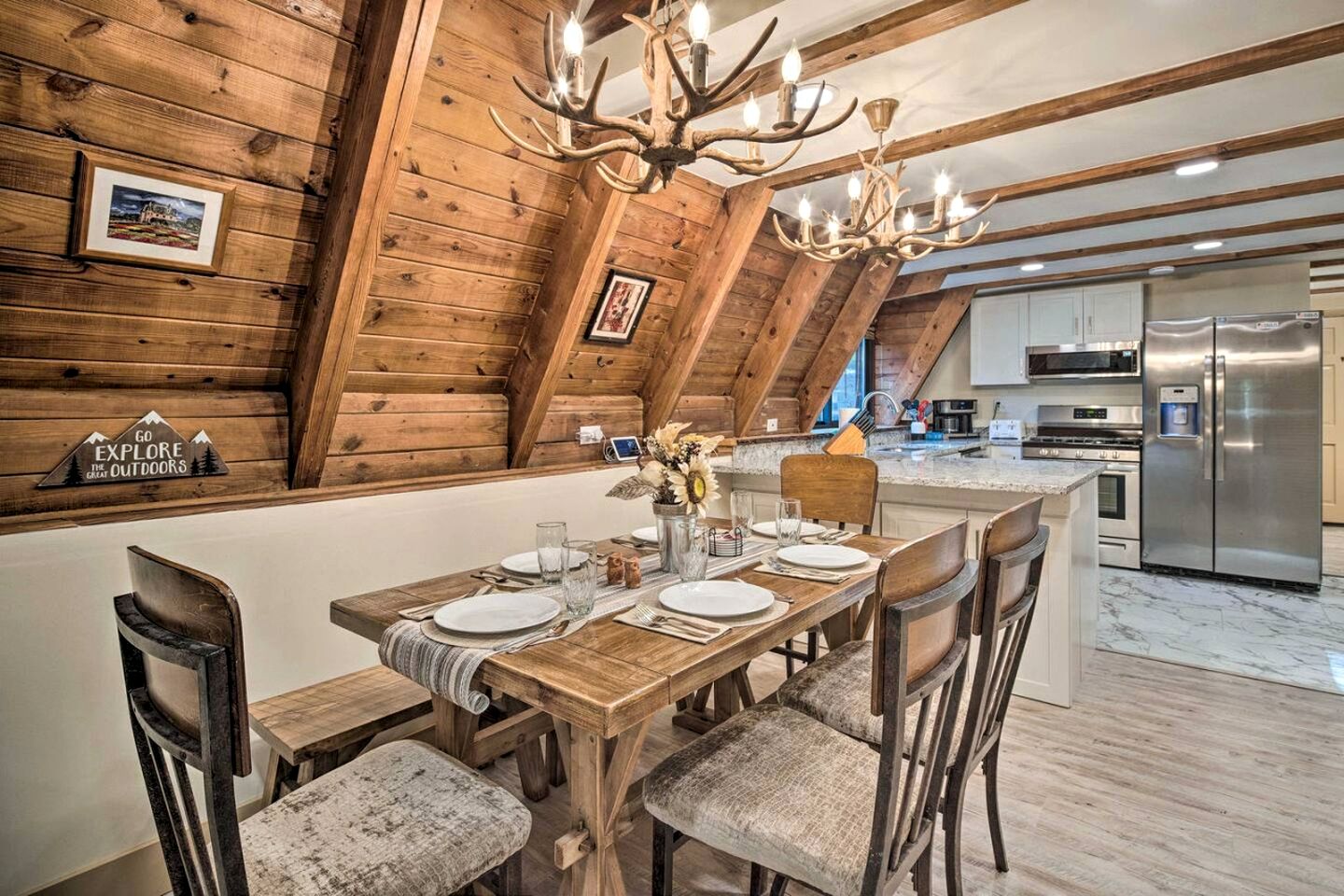 Charming A-frame with Hot-tub and Games in Asheville, North Carolina