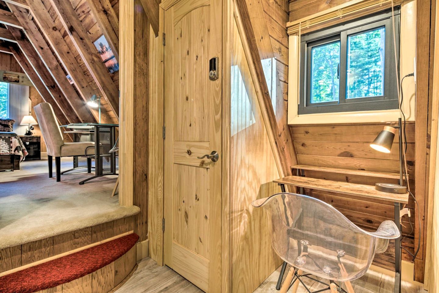 Charming A-frame with Hot-tub and Games in Asheville, North Carolina