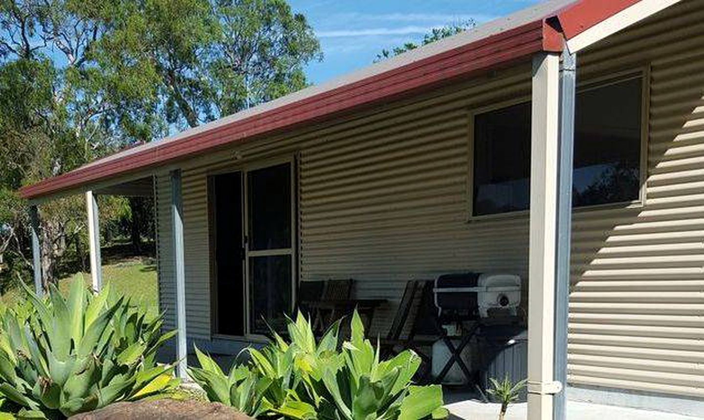 Pet-Friendly Cabin Getaway with Pool near Barrington, New South Wales