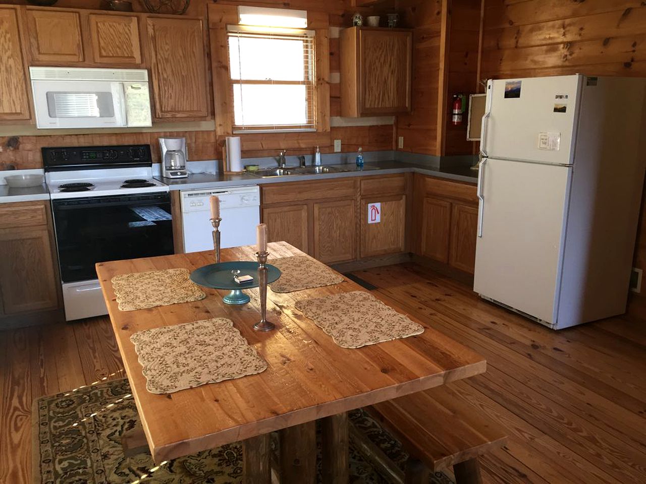 Secluded Log Cabin with Incredible Smoky Mountain Views near Gatlinburg, Tennessee