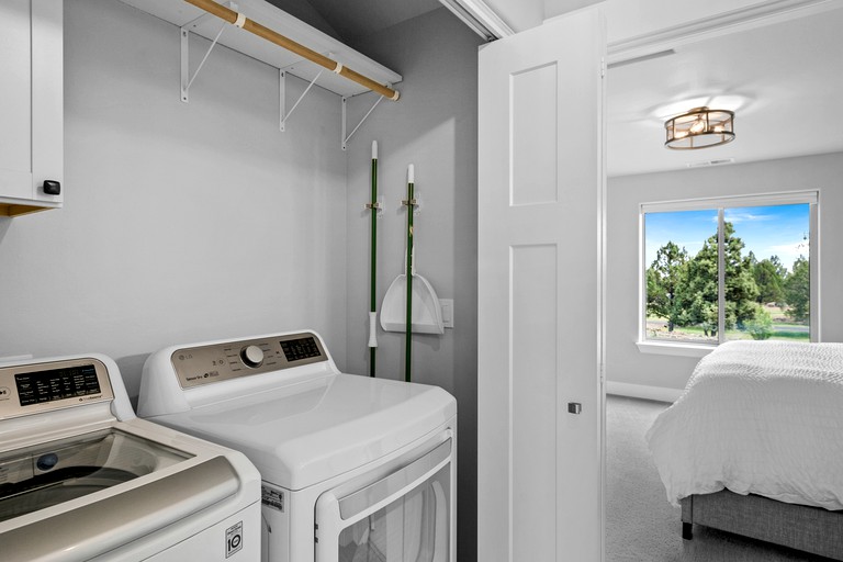 Cabins (United States of America, Bend, Oregon)