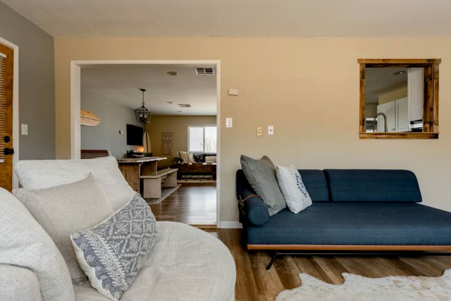 Amazing Cottage with Hot-tub and Games in Joshua Tree, California
