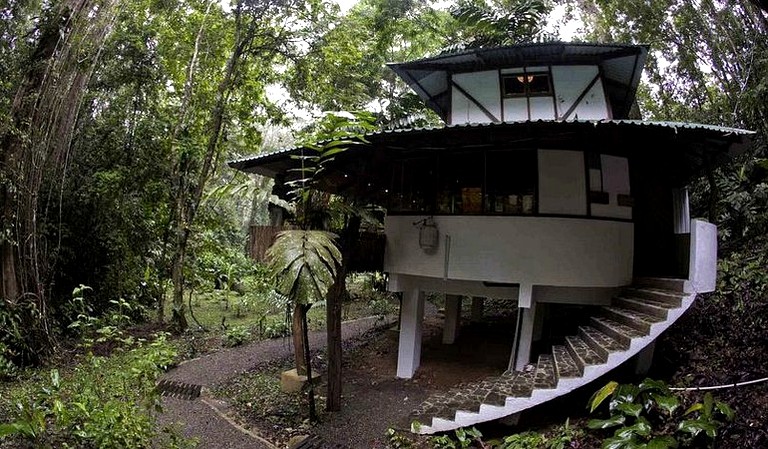 Huts (Manzanillo, Limón, Costa Rica)