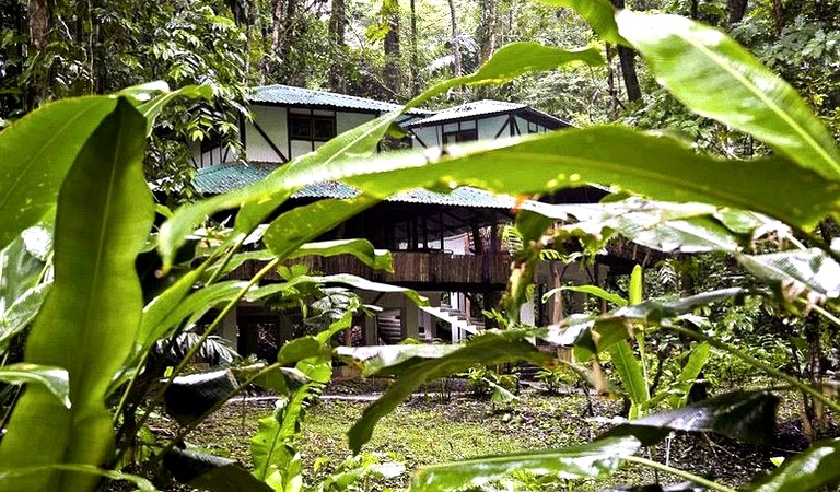 Huts (Manzanillo, Limón, Costa Rica)