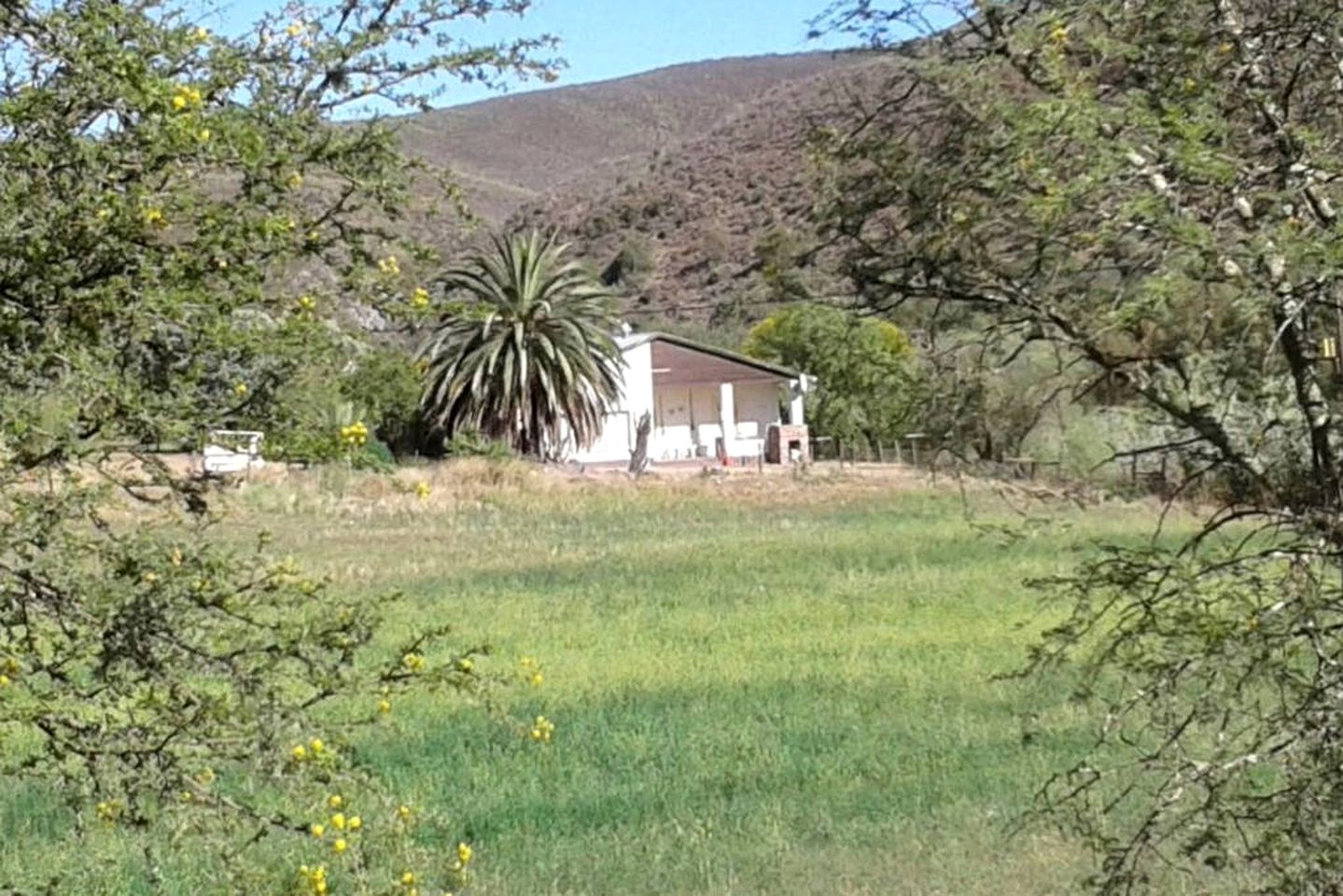 Historic Cabin with Spectacular Mountain Views near Oudtshoorn, South Africa