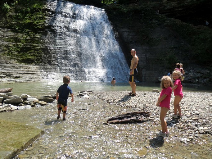 Letchworth cabins in Dalton, New York