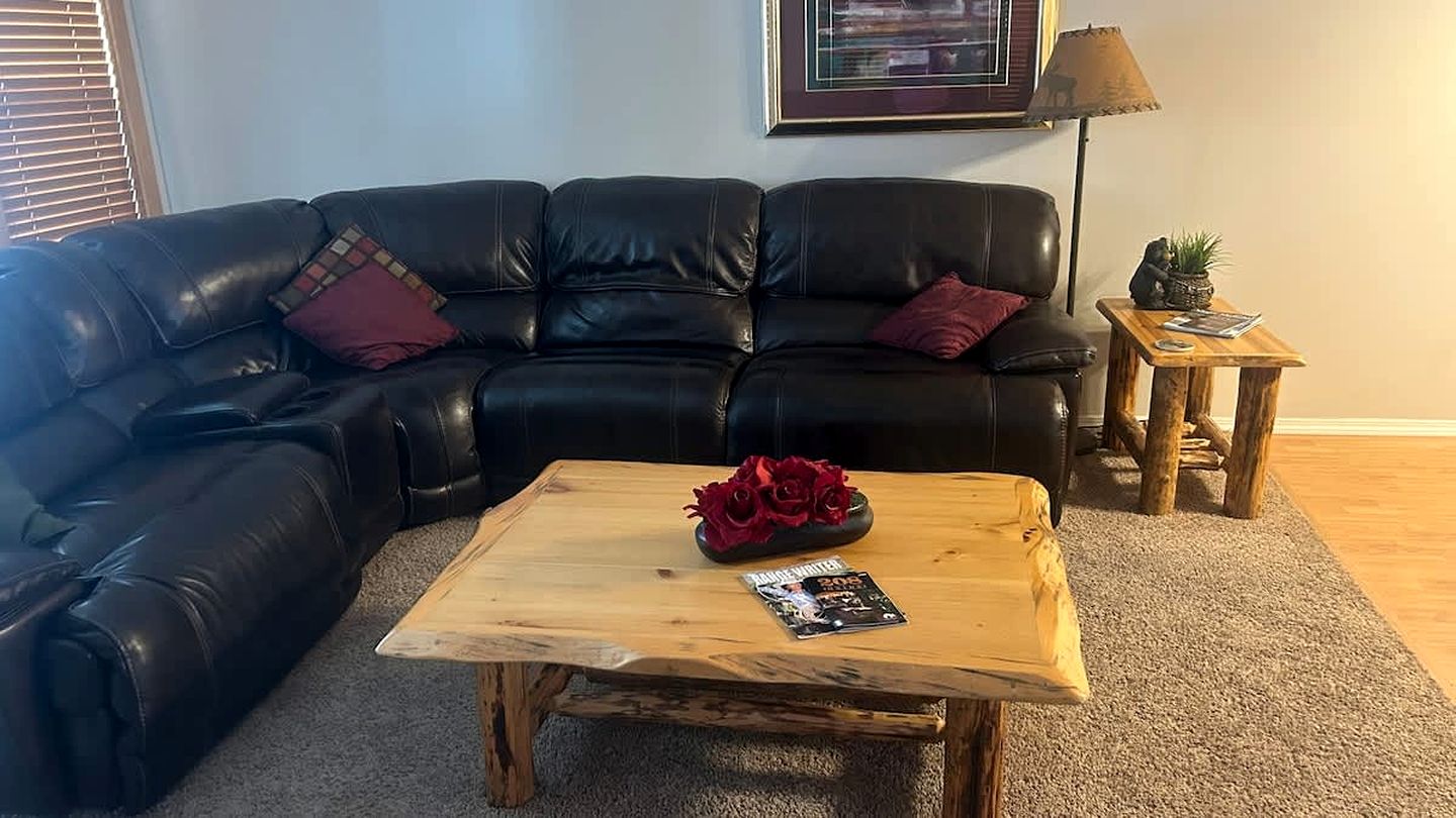 Charming Family Escape with Porch, BBQ & Beach Access in McCall, Idaho