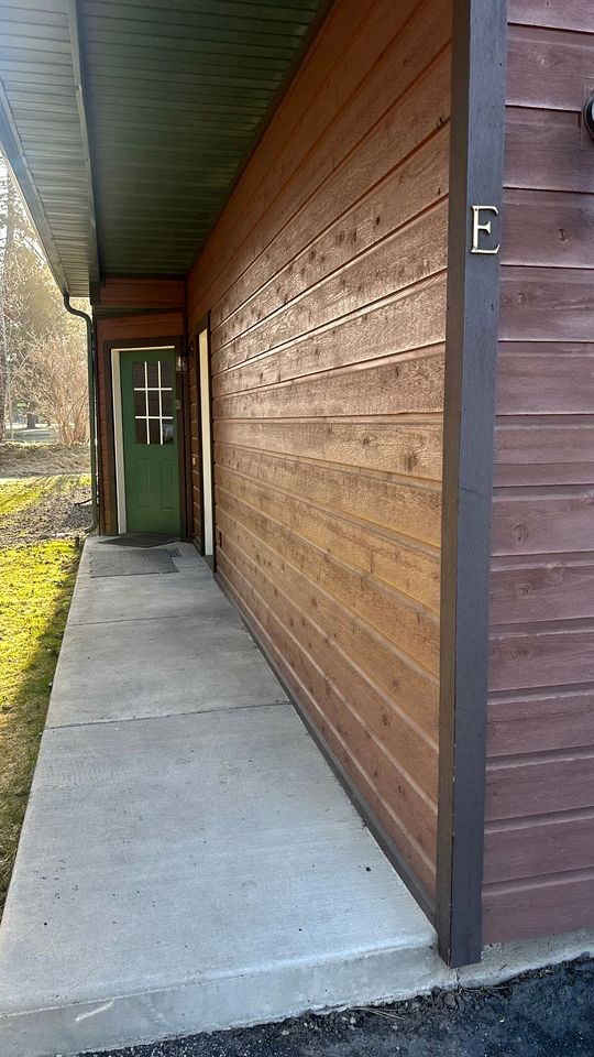 Charming Family Escape with Porch, BBQ & Beach Access in McCall, Idaho