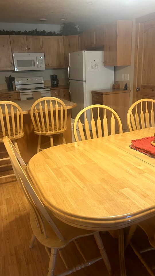 Charming Family Escape with Porch, BBQ & Beach Access in McCall, Idaho