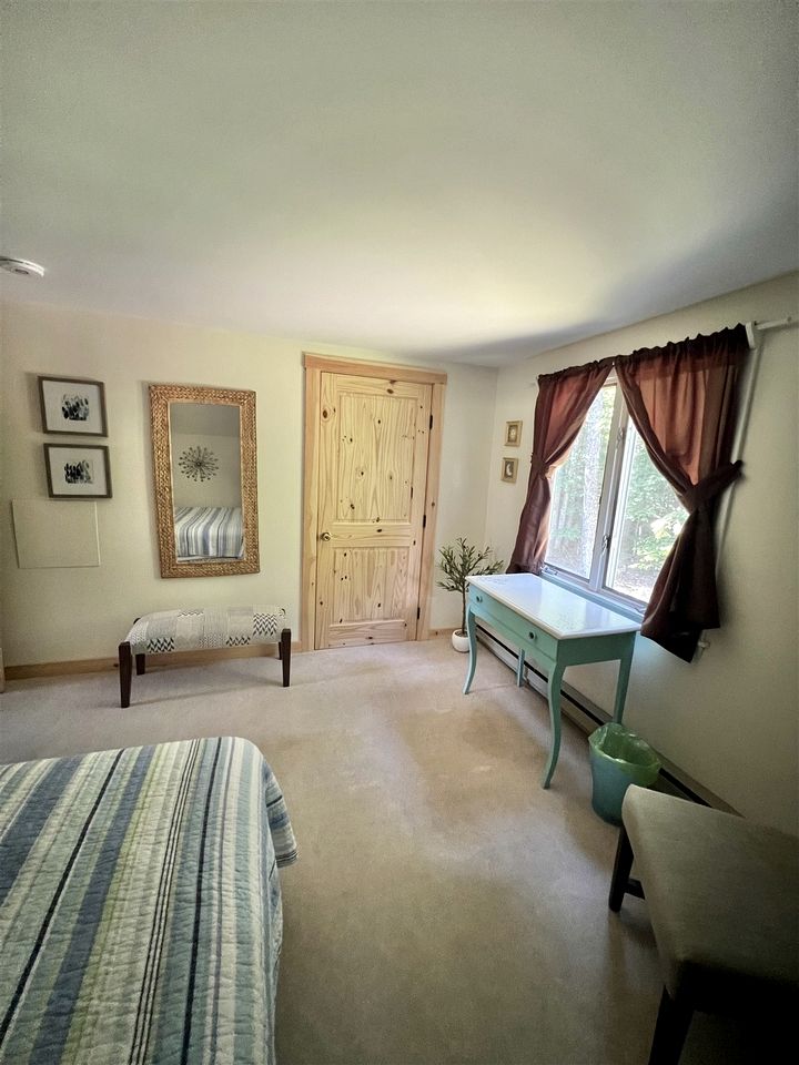 Lakefront Cabin with Game Room and Private Deck in Maine