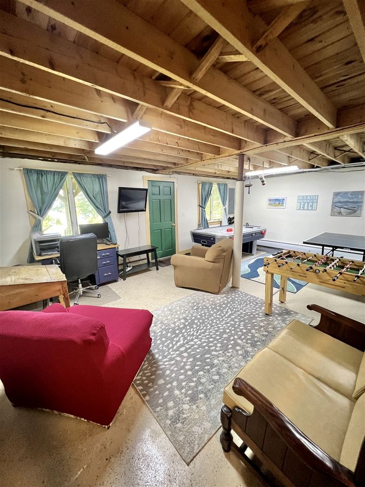 Lakefront Cabin with Game Room and Private Deck in Maine
