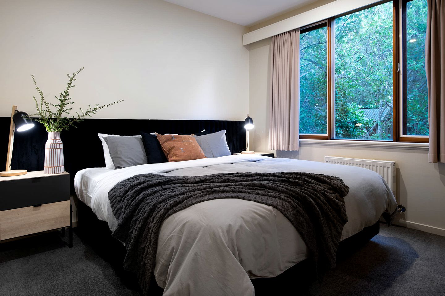 Amazing Villa with Incredible Views and Outdoor Living Space in Daylesford, Victoria