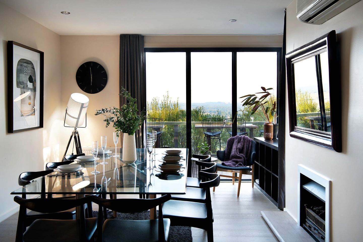 Amazing Villa with Incredible Views and Outdoor Living Space in Daylesford, Victoria