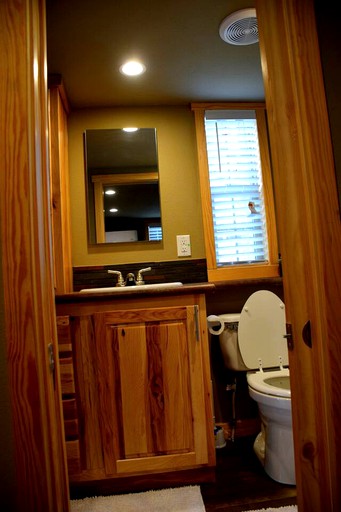 Tiny Houses (Cedar Creek, Texas, United States)