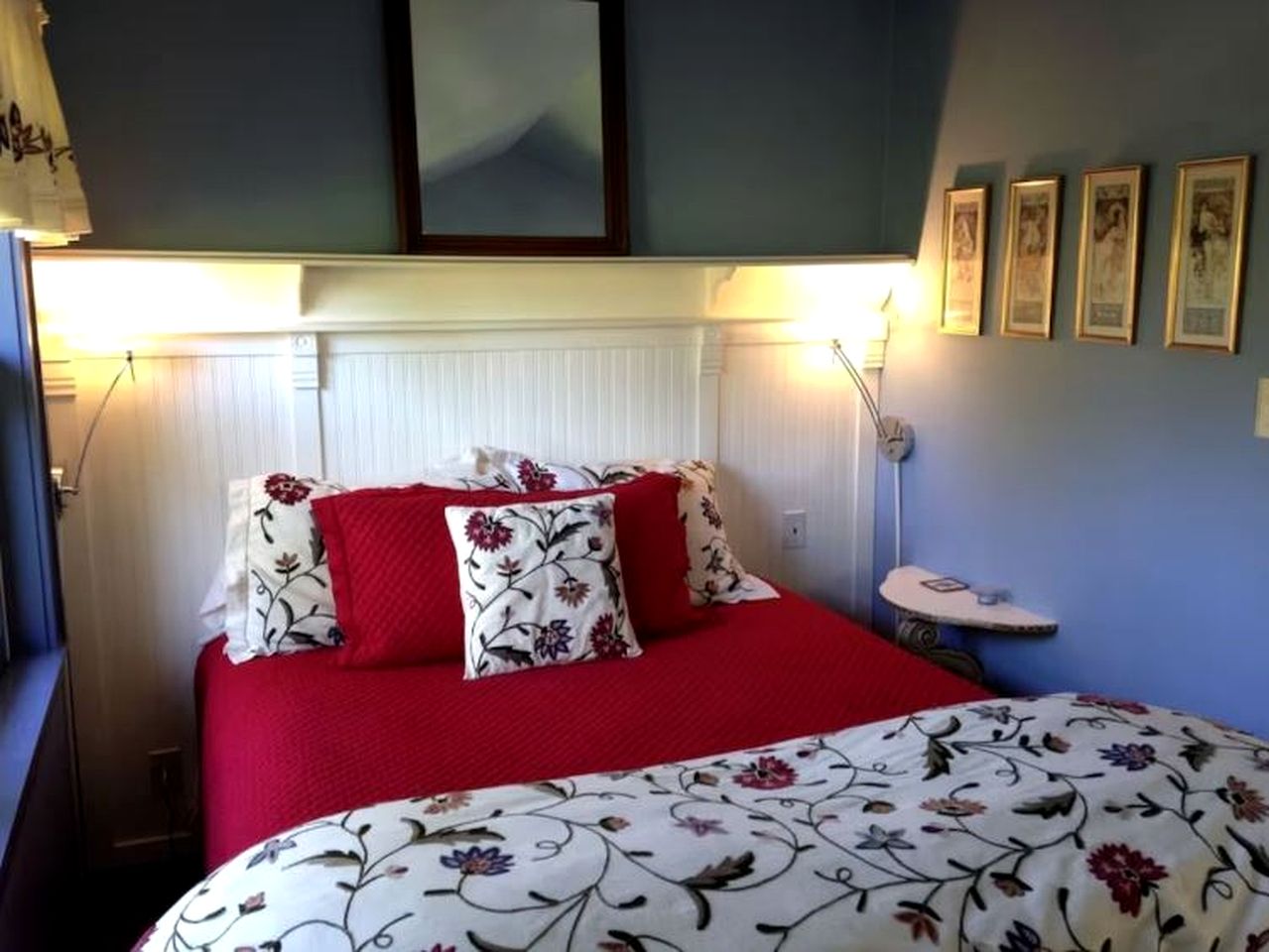 Cozy Cottage Rental with Incredible Views in Langley, Northern Washington