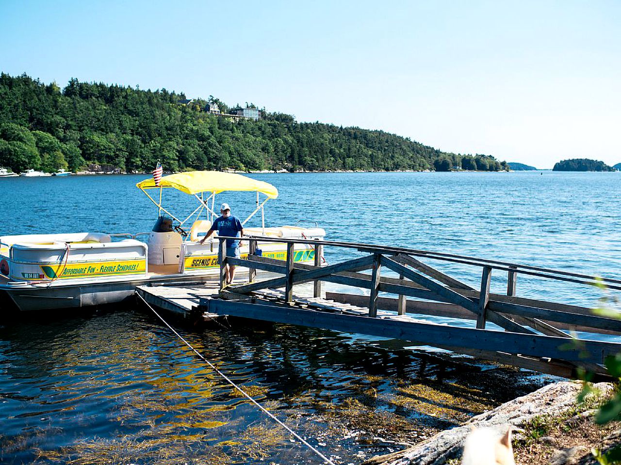 Off-The-Grid Cottage Rental with Beautiful Views on Crow Island, Maine