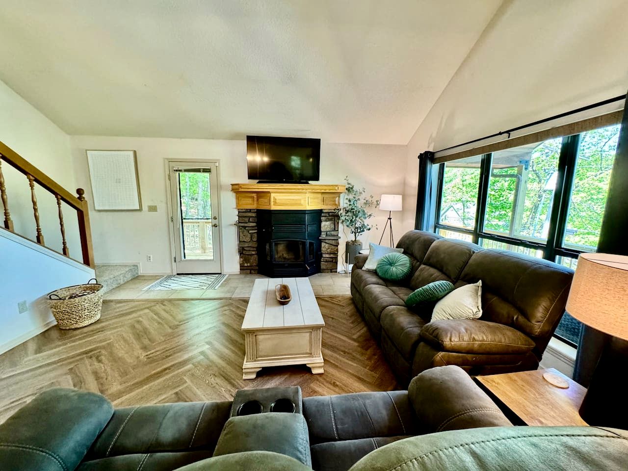 Nature Lover’s Dream with Expansive Tiered Deck Spaces in Garfield, Arkansas