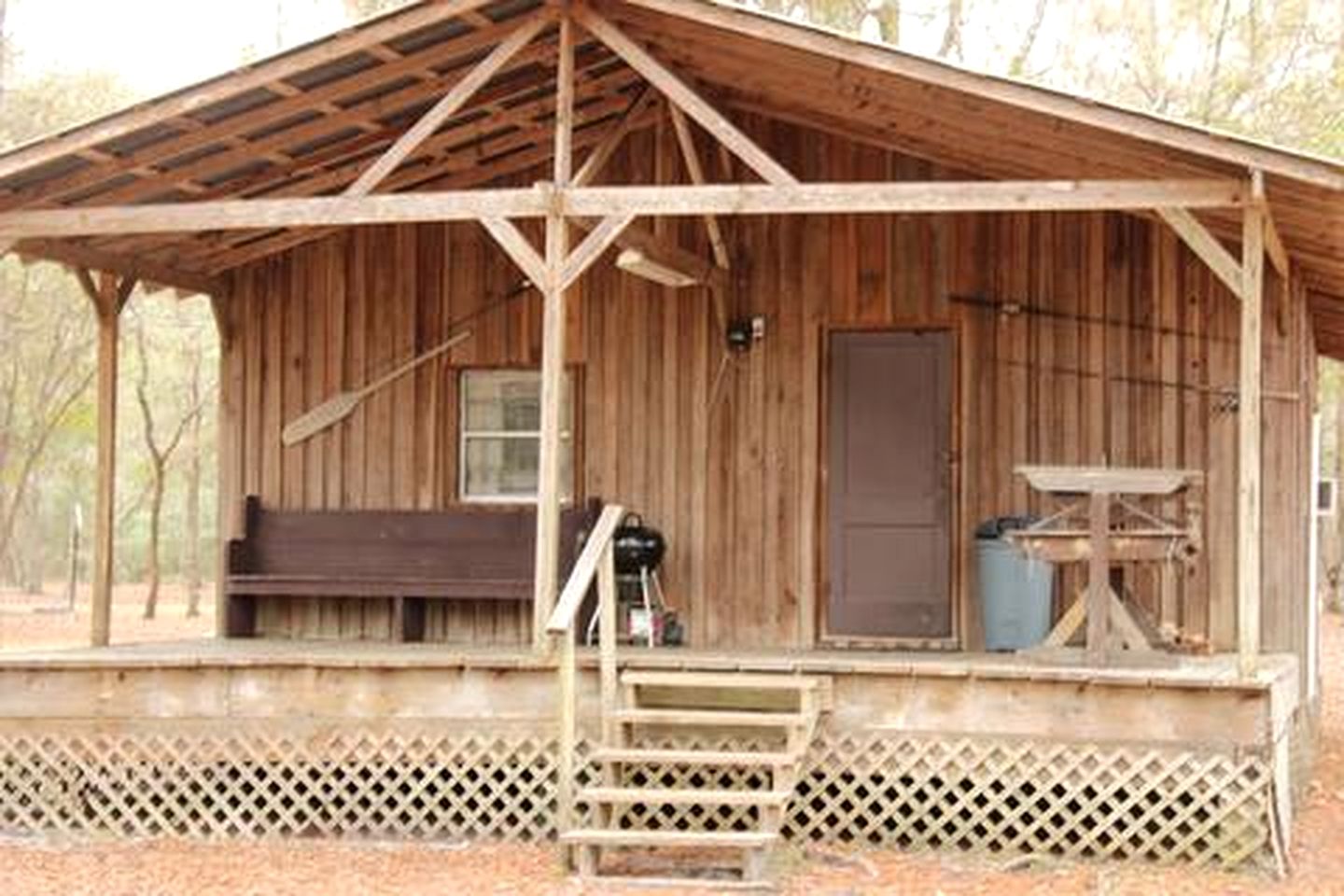 Riverfront Getaway Cabin with a Boat Ramp Access near Brunswick in Southeast Georgia | Cabins (Brunswick, Georgia, United States of America)