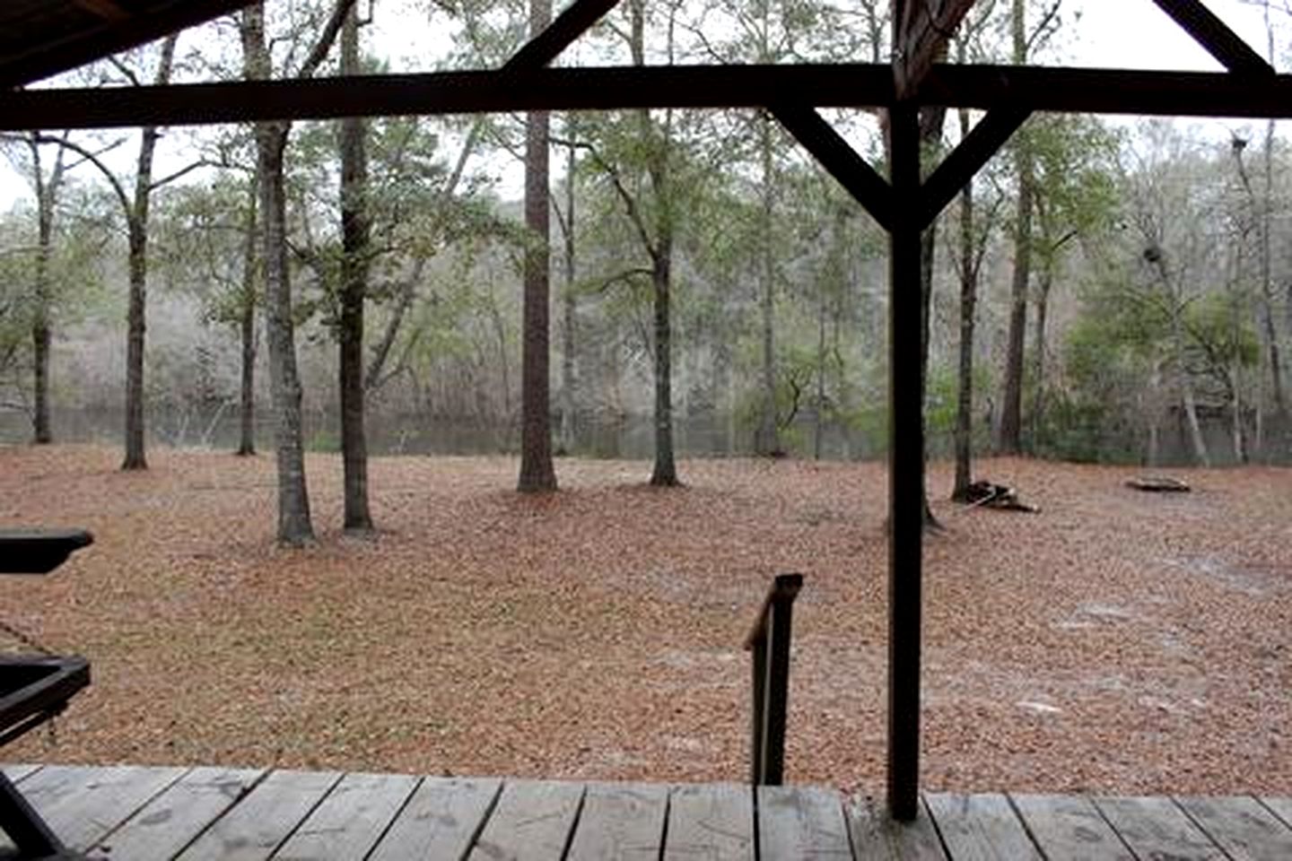 Riverfront Getaway Cabin with a Boat Ramp Access near Brunswick in Southeast Georgia