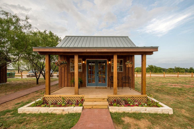 Tiny House Cabin Rental In Waco Texas