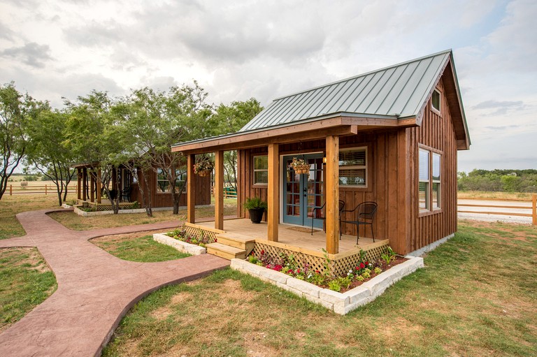 Tiny House Cabin Rental In Waco Texas