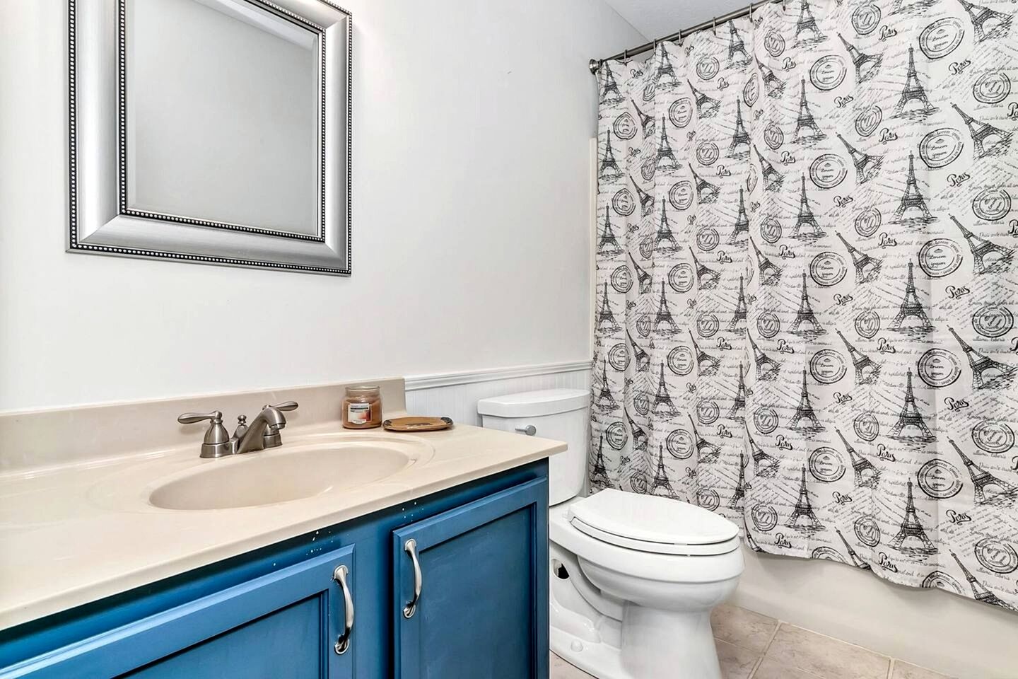 Cozy Log Cabin Retreat with Mountain Views near Cataloochee Ski Area in Waynesville, NC