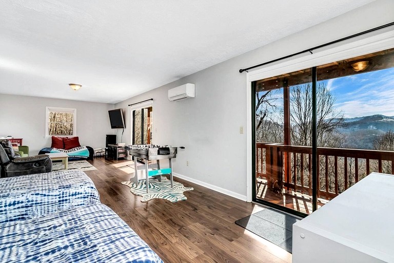 Log Cabins (United States of America, Waynesville, North Carolina)