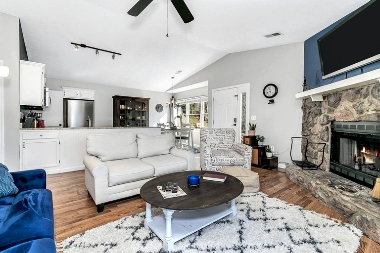 Log Cabins (United States of America, Waynesville, North Carolina)