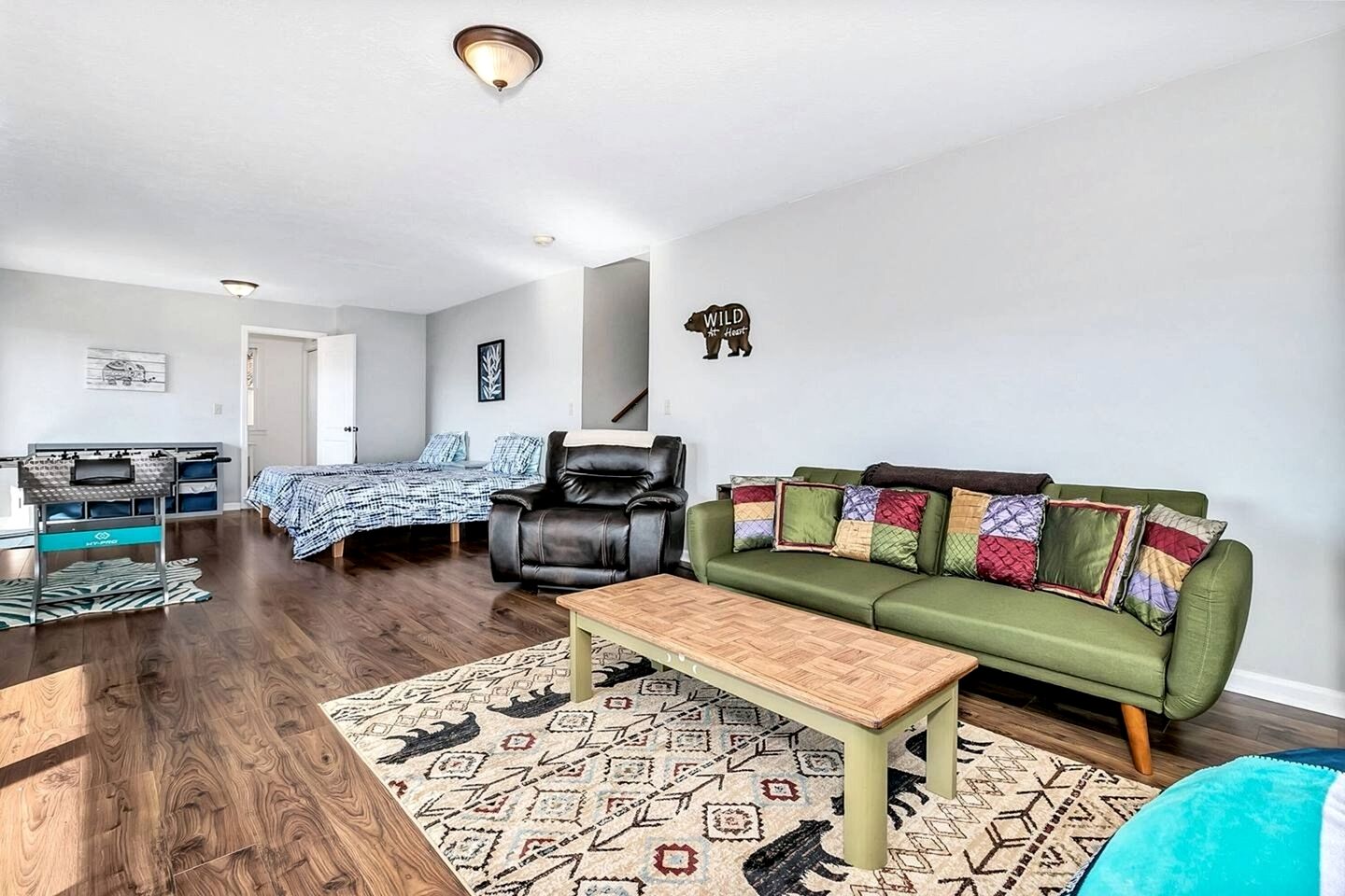 Cozy Log Cabin Retreat with Mountain Views near Cataloochee Ski Area in Waynesville, NC