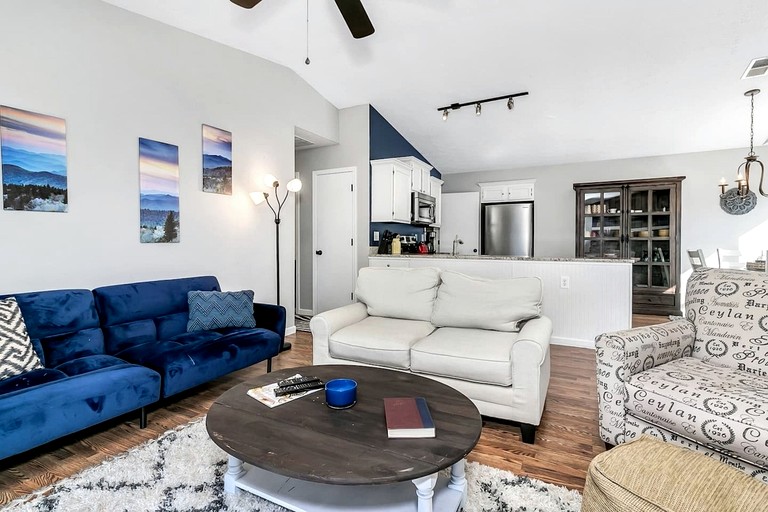 Log Cabins (United States of America, Waynesville, North Carolina)