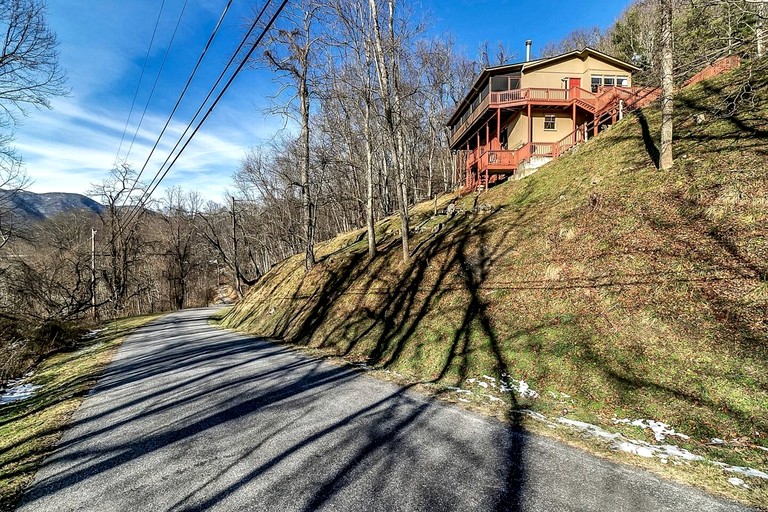 Log Cabins (United States of America, Waynesville, North Carolina)