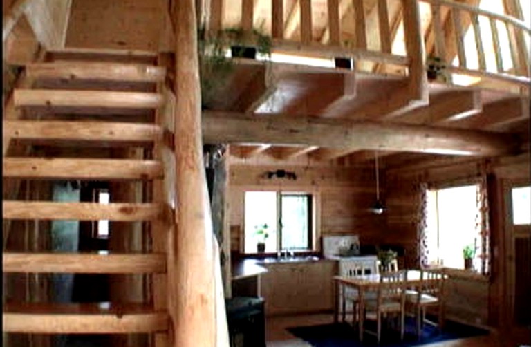 Cabins (Golden, British Columbia, Canada)