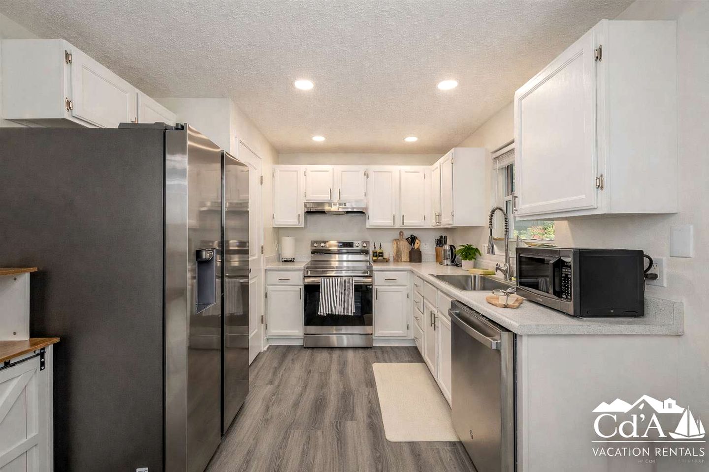 Delightful Lake Escape in the Heart of Coeur d’Alene, Idaho