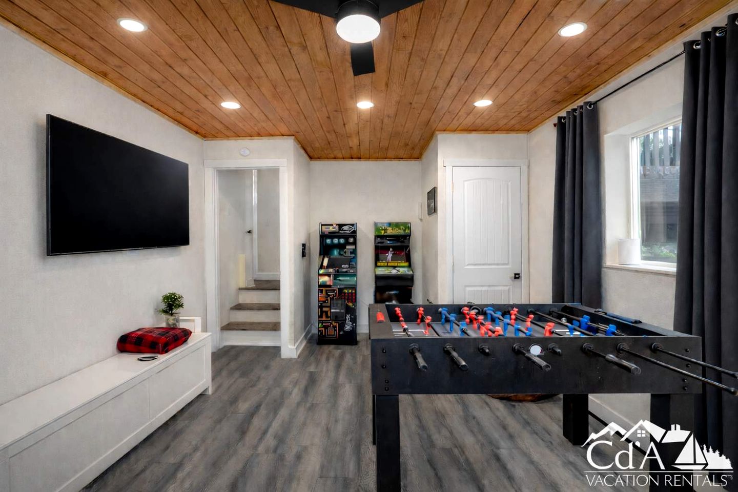 Delightful Lake Escape in the Heart of Coeur d’Alene, Idaho