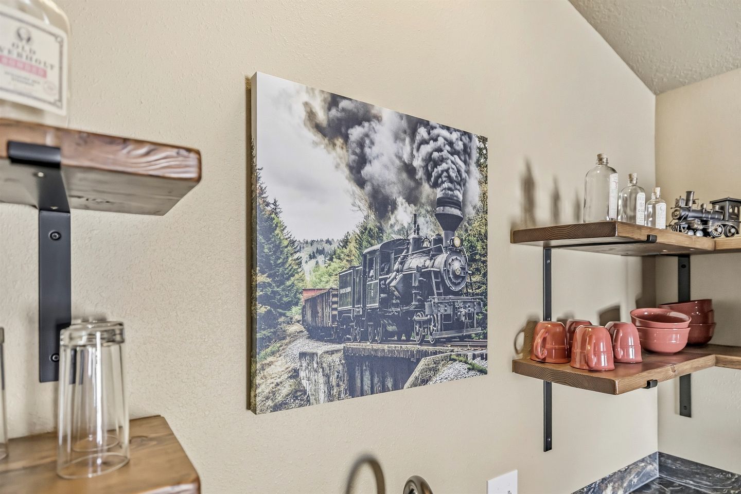 Delightful Old West Cabin in Island Park, Idaho