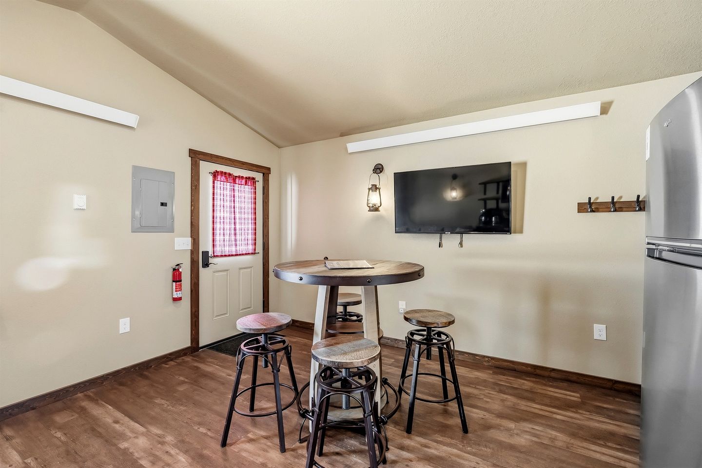 Delightful Old West Cabin in Island Park, Idaho