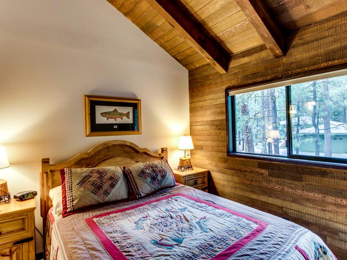 Rustic Cabin near Black Butte Ranch, Oregon