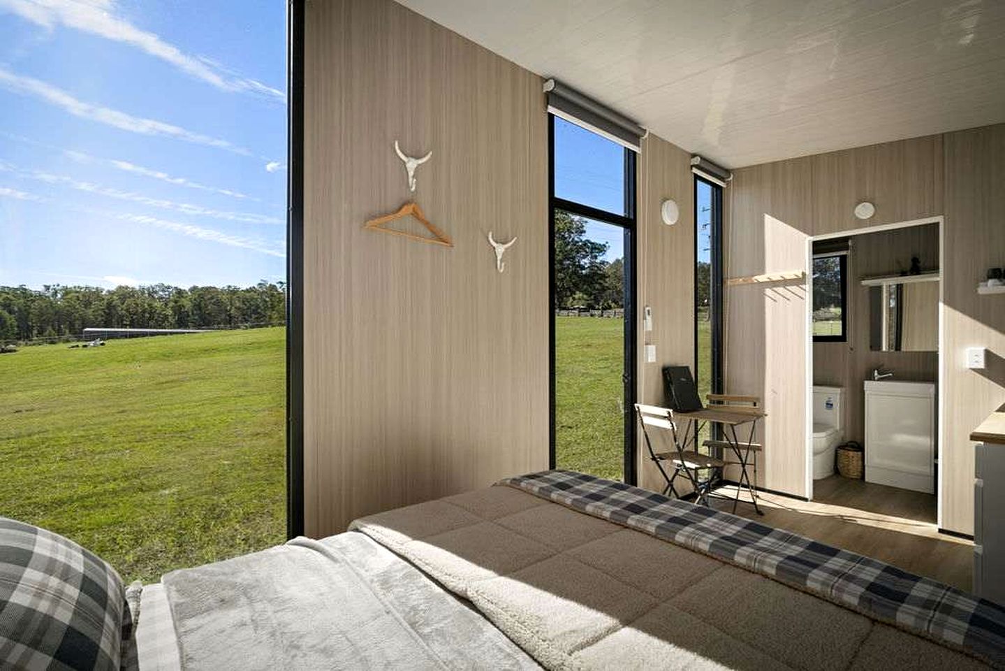 Delightful Tiny House with Stunning Views in Glenreagh, New South Wales