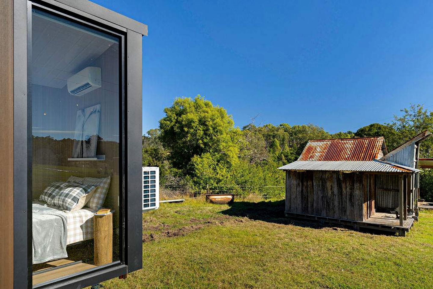 Delightful Tiny House with Stunning Views in Glenreagh, New South Wales