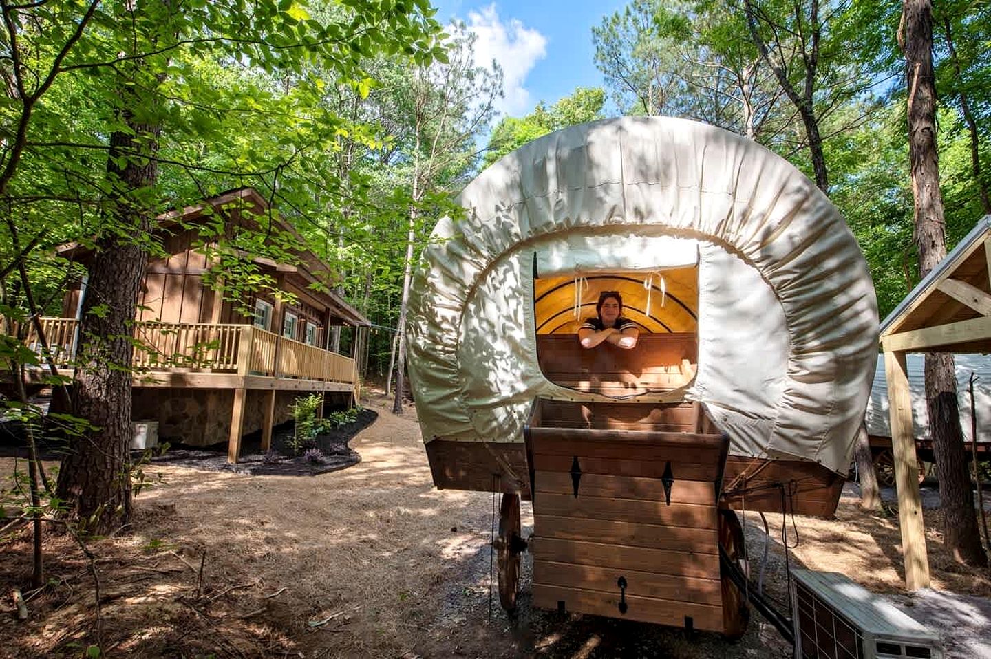 Delightful Wagon with Incredible Hiking Trails and Activities in Tennessee