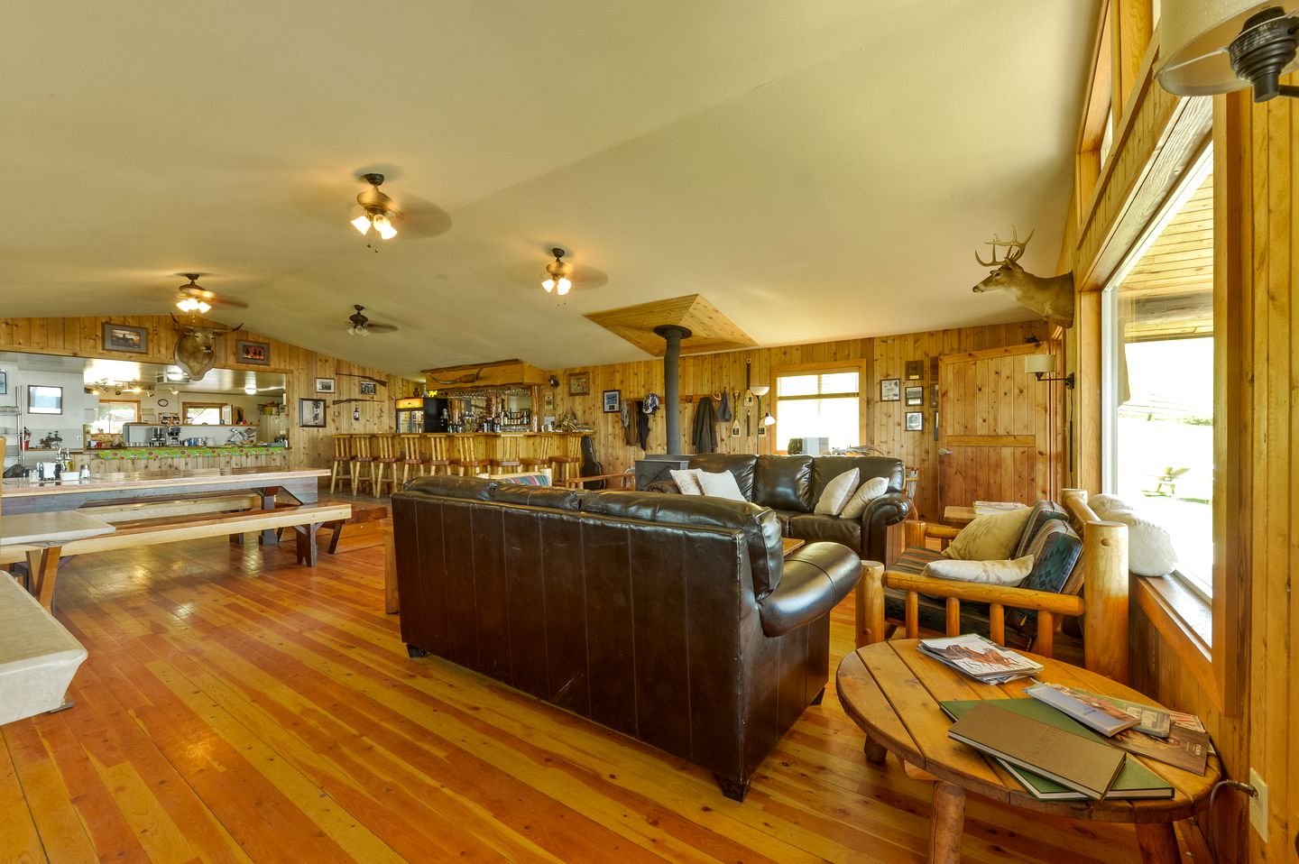 Deluxe Cabin on Cattle Ranch Resort, Washington