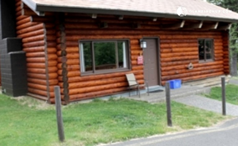 Log Cabins (Mt. Hood, Oregon, United States)