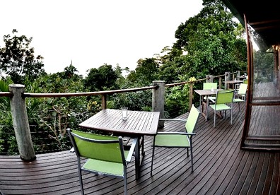 Deluxe Canopy Cabins Overlooking the Coral Sea in Queensland photo 4