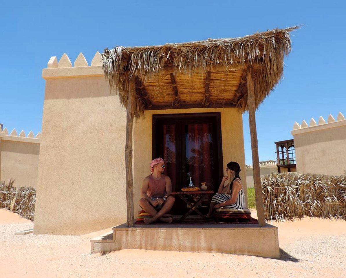 Deluxe Getaways with a Stunning Pool in the Al Khatim Desert near Abu Dhabi